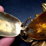 Vintage Brass Scarab Beetle trinket box marked LL L9.5cm x W6cm x H2.5cm 190g